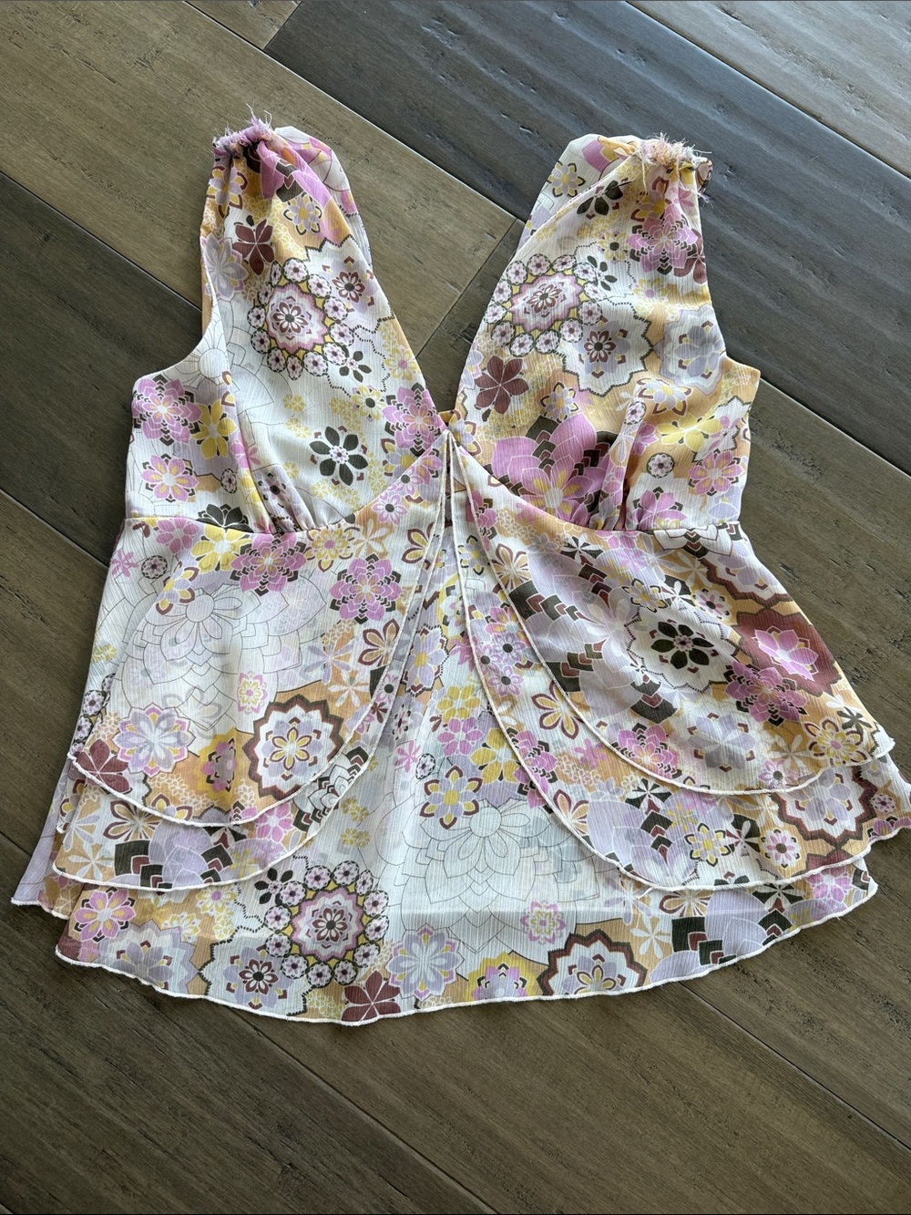 Floral Print Layered V-Neck Women's maternity Top in Pink & Cream
